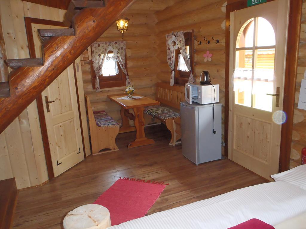 Ubytovanie Koliba Pacho - Zrub Jolanka Prievidza Room photo